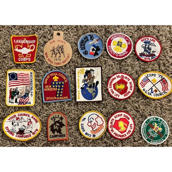 Vintage Boy Account Lot 1950-1970's 130+ Patches, Pins, Buckle, Scarf Clip - Picture 5 of 10